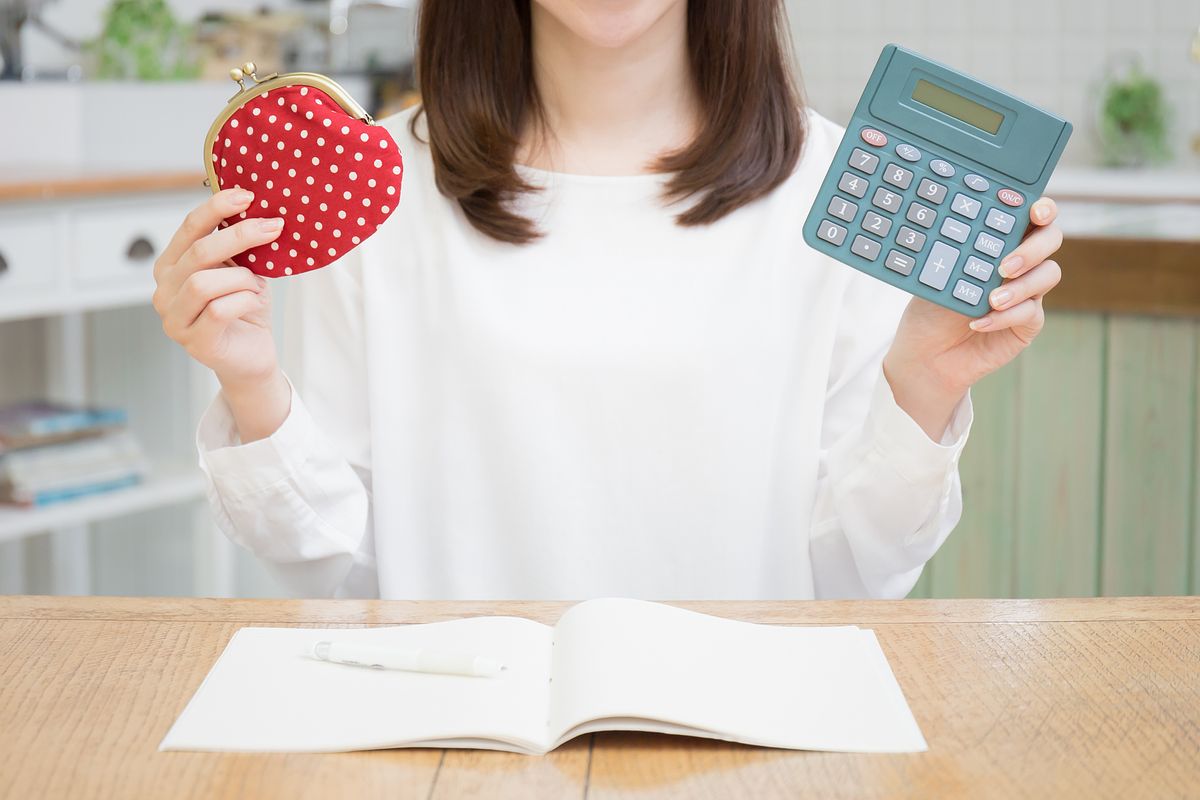 海外旅行保険の保険料を計算する様子